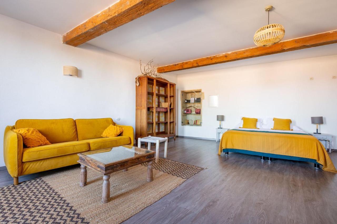Le Pied De La Lettre Hotel Grignan Bagian luar foto