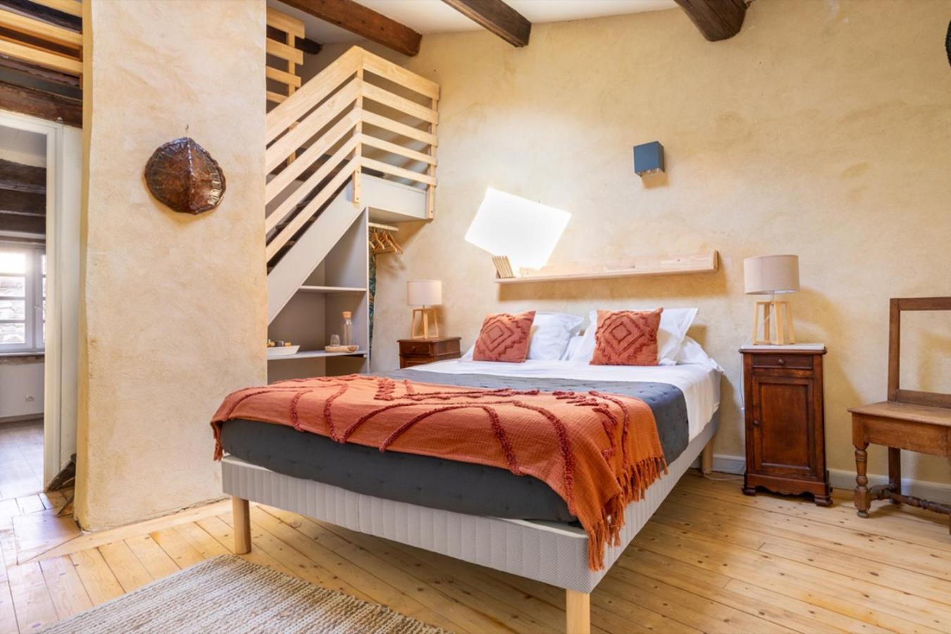 Le Pied De La Lettre Hotel Grignan Bagian luar foto